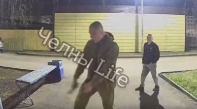 Челнинца, стрелявшего из револьвера у жилого дома, задержали полицейские