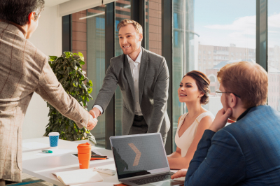 Котлярова: работника нельзя уволить за неопрятный внешний вид