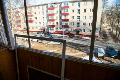 В домах Нижнекамска вставляют стекла, выбитые при ЧП на НКНХ