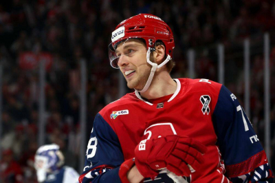 &laquo;Локомотив&raquo; перезаключил контракт с Максимом Шалуновым