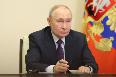 Путин посетил выставку по случаю 80-летия со дня рождения Жириновского