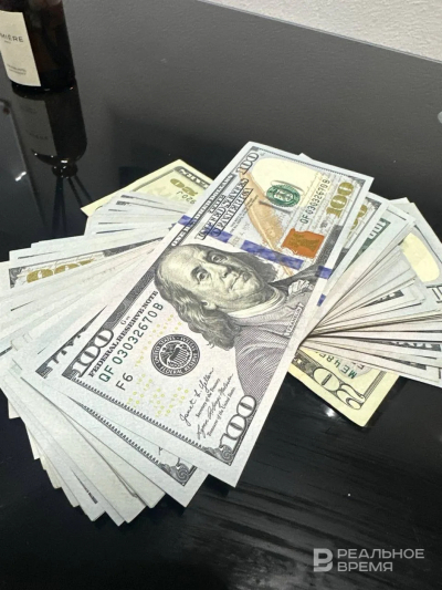 Курс доллара на выходные вырос до 75,52 рубля