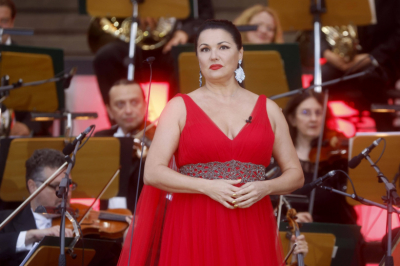 Развод, похудение, недовольство Украины: как живет певица Анна Нетребко