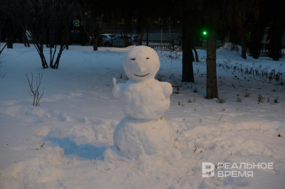 Лепка снеговиков и тюбинг стали любимыми зимними забавами россиян