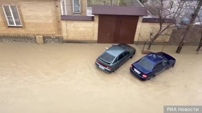 Суд отправил под арест мужчину за похищение наркоторговцев в Омской области