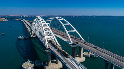 На&nbsp;подходах к&nbsp;Крымскому мосту скопилось 650 автомобилей