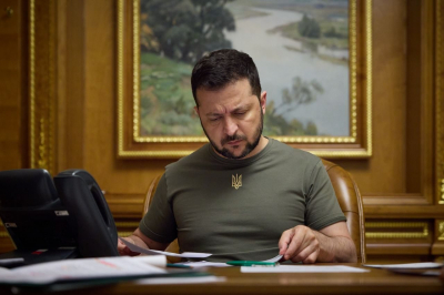 Боуз назвал Зеленского человеком, способным на все, кроме проведения выборов