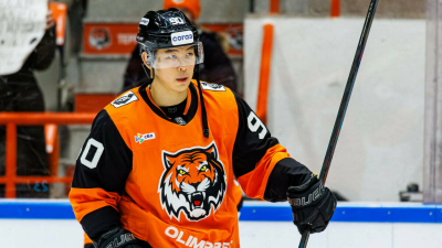 &laquo;Амур&raquo; продлил контракт с Олегом Ли на два сезона