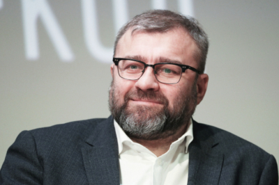 Личная жизнь, лучшие роли, поддержка СВО: как сейчас живет Пореченков