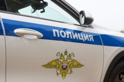 Тело мужчины обнаружили под окнами жилого дома в Смоленске