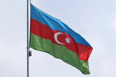 Азербайджан частично закрыл воздушное пространство после удара дрона