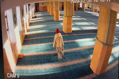 Женщина совершала кражи в мечетях ВКО (ВИДЕО)