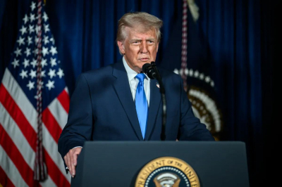 &laquo;Канада &mdash; это собственность США&raquo;: Трамп требует от &laquo;клоунов&raquo; подчинения, а Карни готовит ответные пошлины