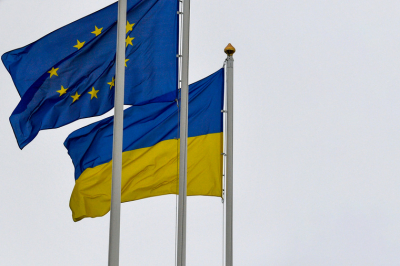 BZ: ЕС не знает, кто заплатит за кредит Киеву на &euro;90 млрд