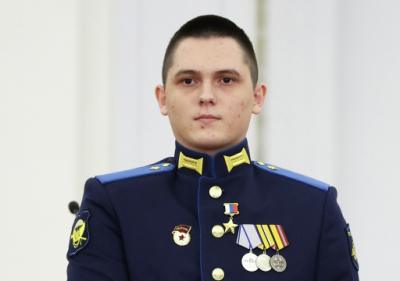 Взял все документы и пропал: что случилось с Героем России Асылхановым