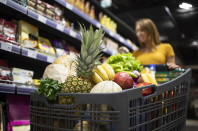 В Татарстане подешевели яйца, овощи и молочная продукция: сколько теперь стоят продукты