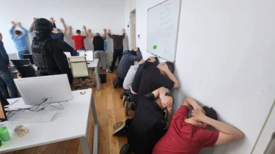 К вопросу о террористах и телефонных жуликах