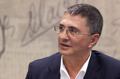 Вреднее сигарет. Мясников призвал вешать предупреждения на популярную колбасу