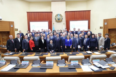 &quot;626 запросов — голос народа в зале парламента&quot;: AMANAT усиливает влияние депутатов