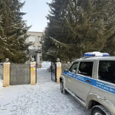 В Нижнекамске из-за сообщения о минировании эвакуировали студентов медколледжа