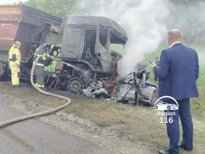 &laquo;Лада&raquo; влетела под фуру в Татарстане, водитель погиб на месте ДТП