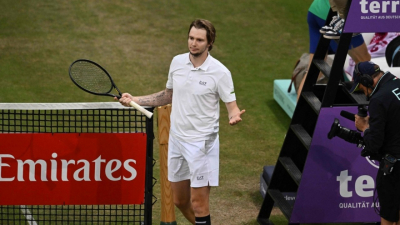 Бублик сенсационно зачехлился в первом круге Уимблдона