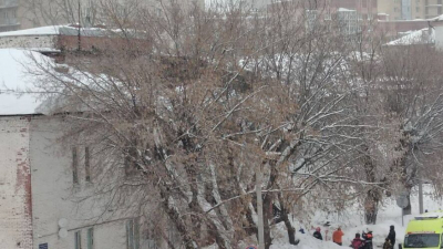 В Казани рухнула крыша бывшей бани &mdash; под завалами могут быть люди 28/02/2026 &ndash; Новости